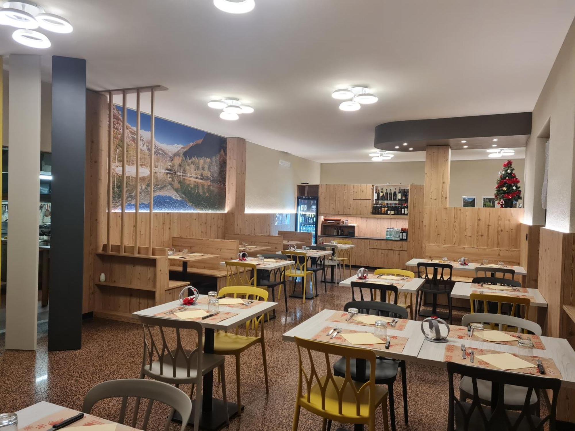 Hotel Ristorante Bucaneve سان مارتينو المظهر الخارجي الصورة