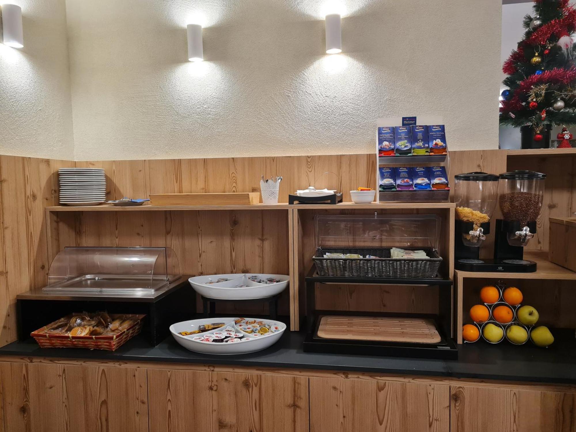 Hotel Ristorante Bucaneve سان مارتينو المظهر الخارجي الصورة