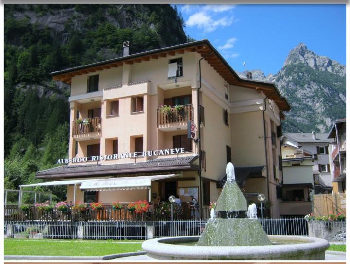 Hotel Ristorante Bucaneve سان مارتينو المظهر الخارجي الصورة