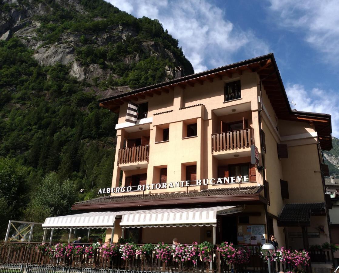 Hotel Ristorante Bucaneve سان مارتينو المظهر الخارجي الصورة